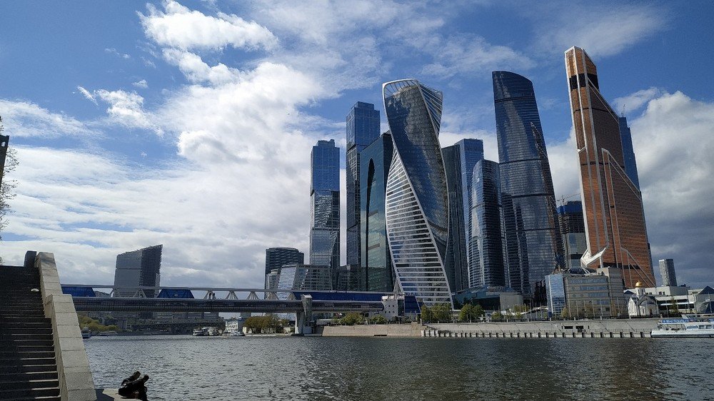 Стеклянный город