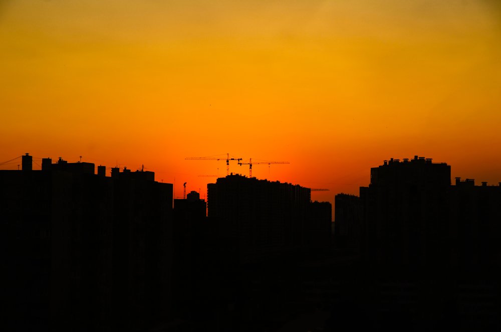 Закат в городе.