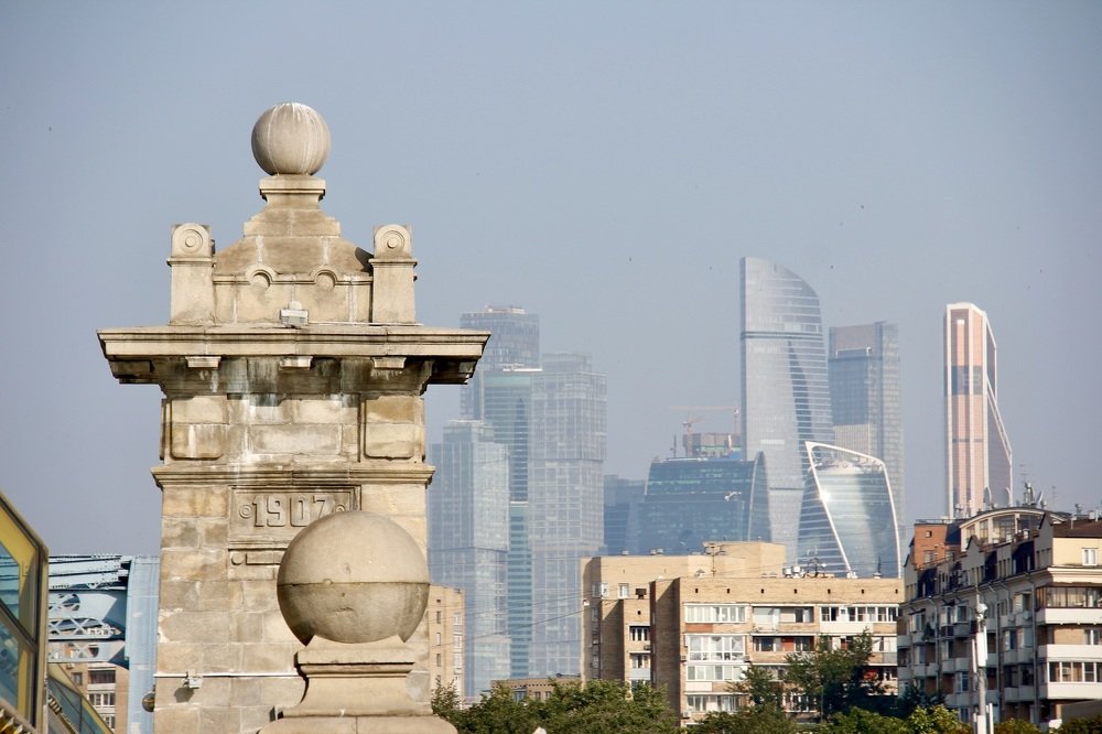 Through levels of architecture history