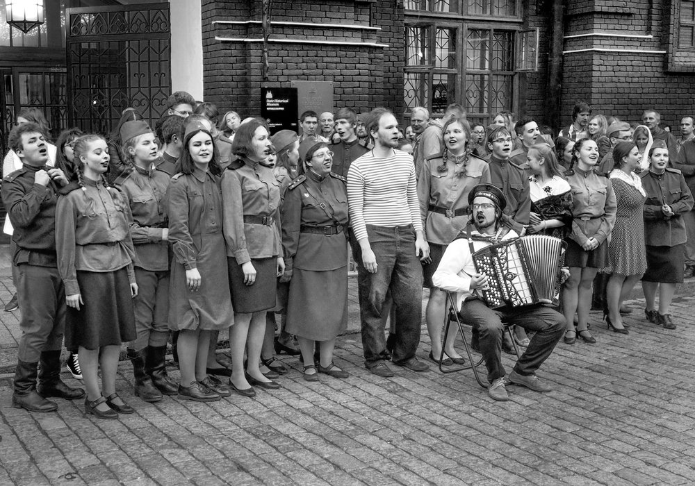 Искусство - в народ...