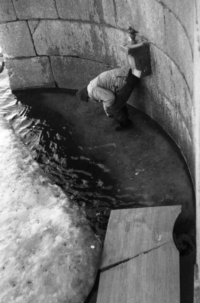 Джеймс Бонд