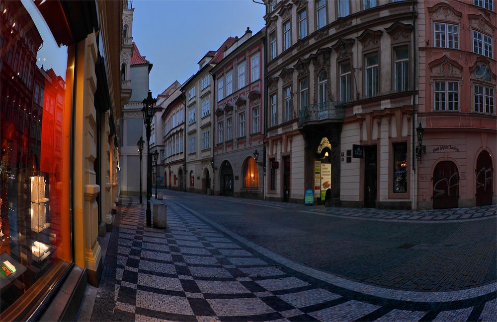 Тихая улочка Праги