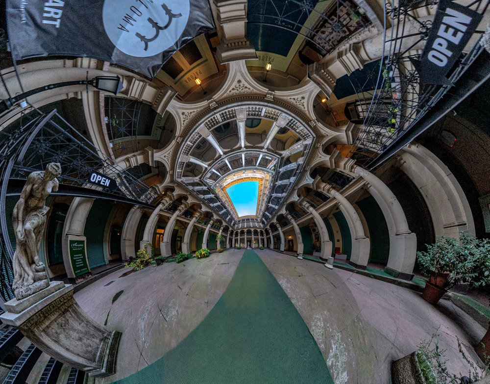 Budapest_inner_court