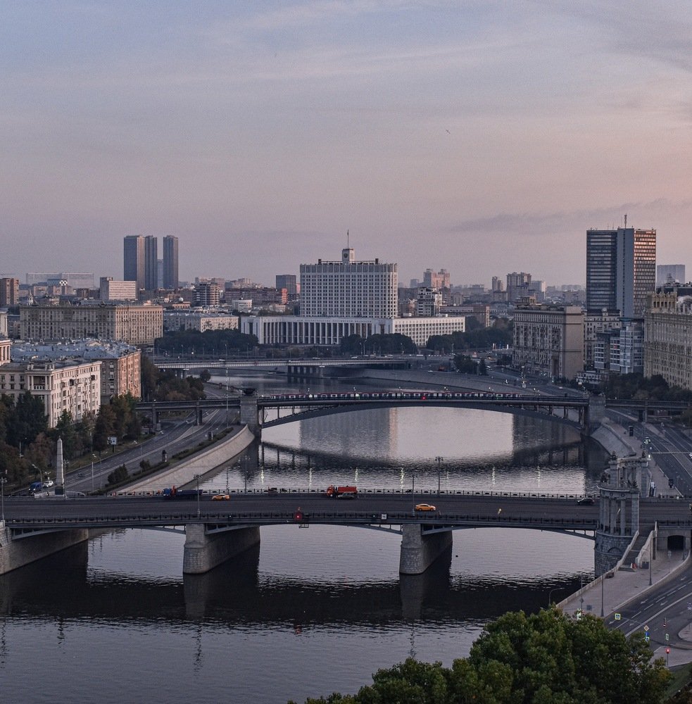 Рассвет над Москва-рекой.