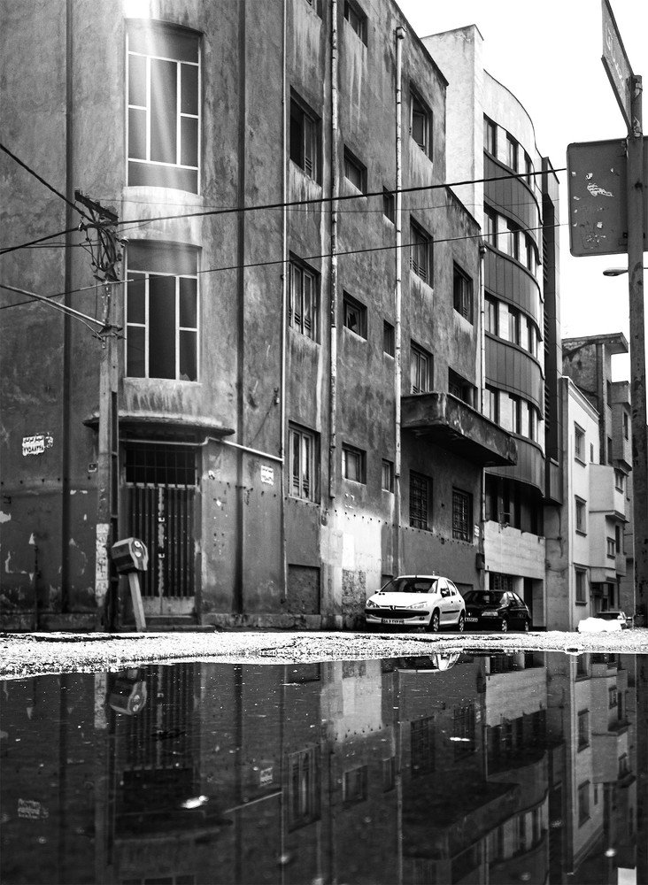 Photograph by Hamid Rastin