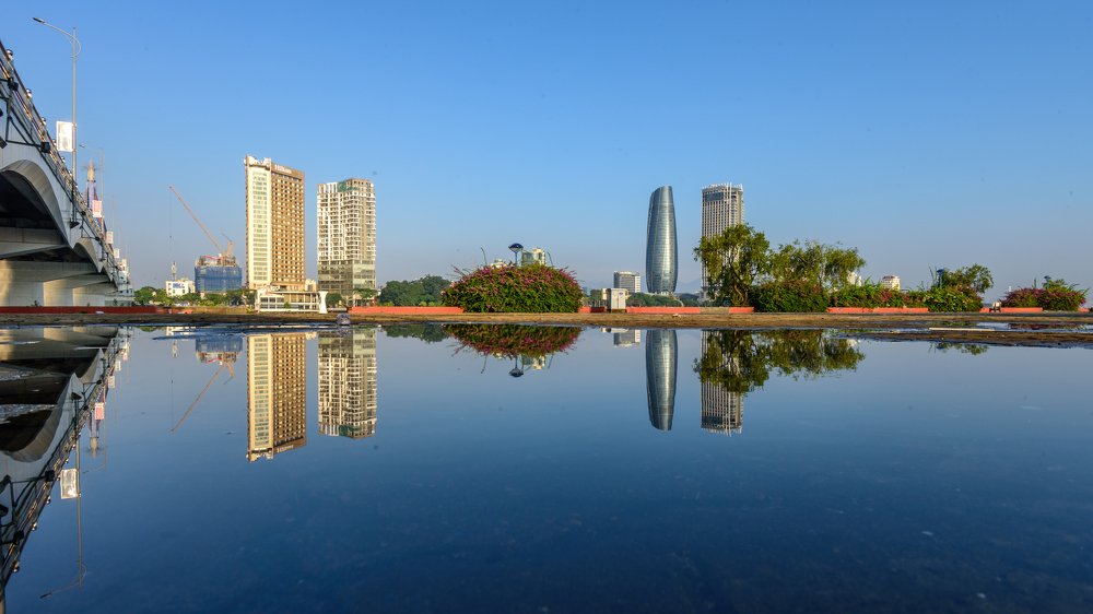 Thành phố sau cơn mưa