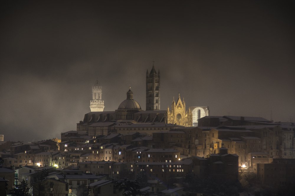 Siena by night