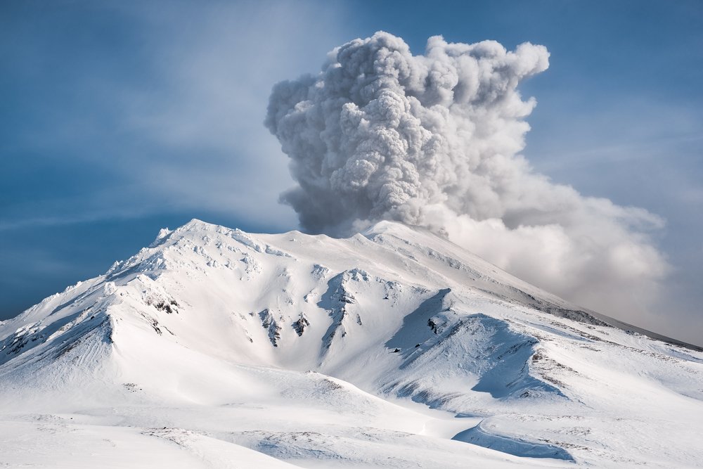 Вулкан Камбальный проснулся...
