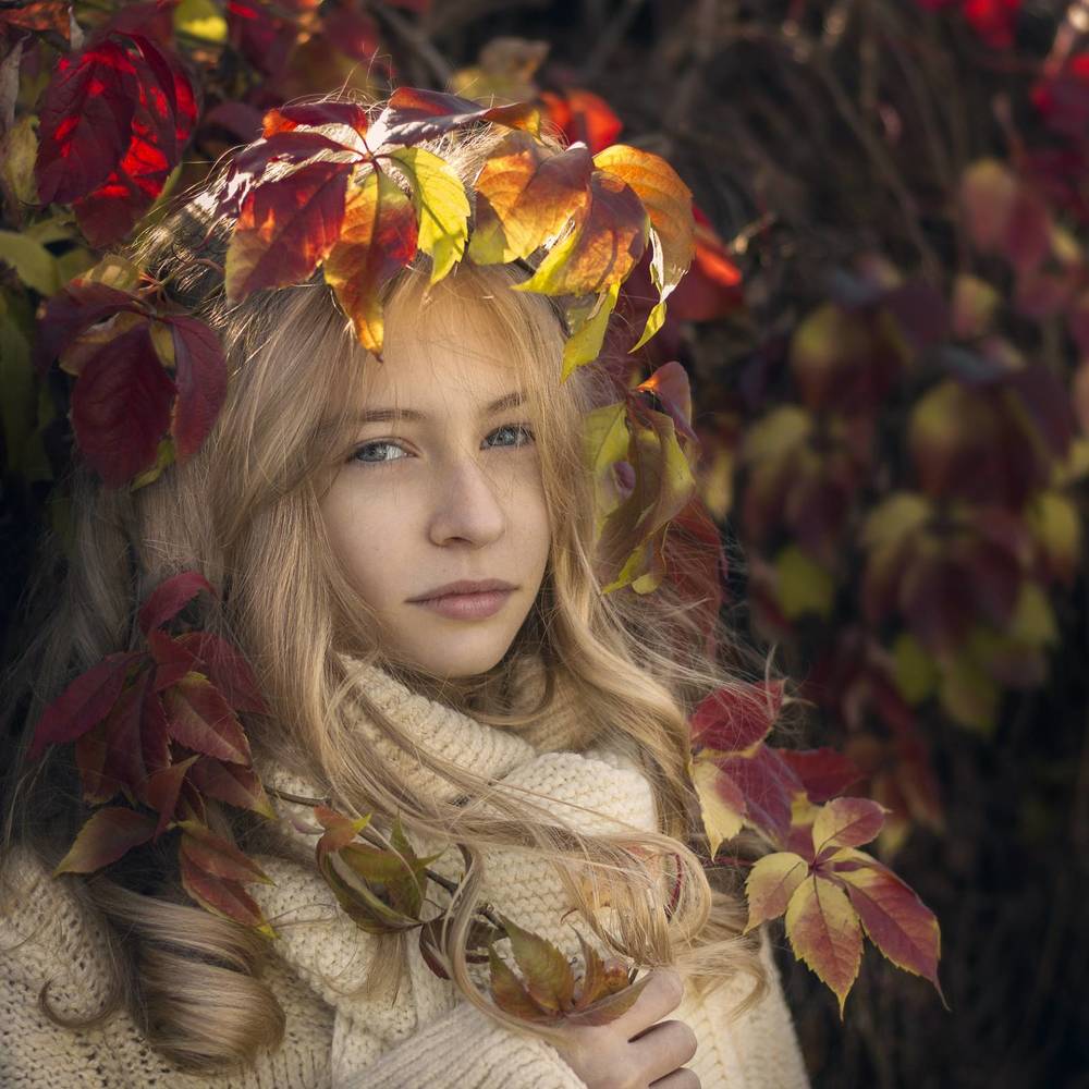 Autumn girl