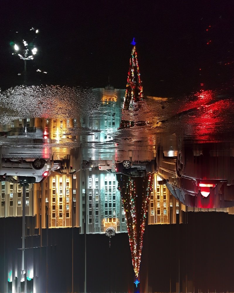 Город в отражении.