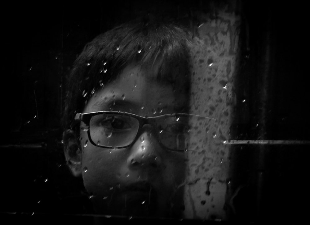 A través de la ventana