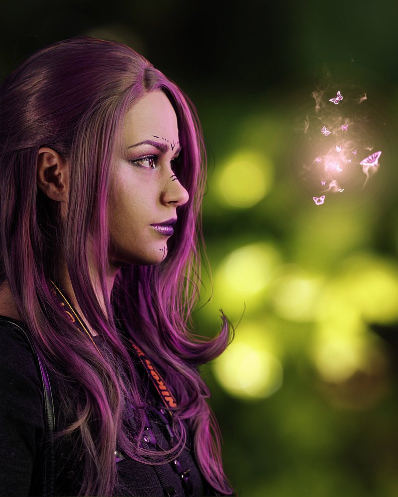 Эльфийка-фотограф