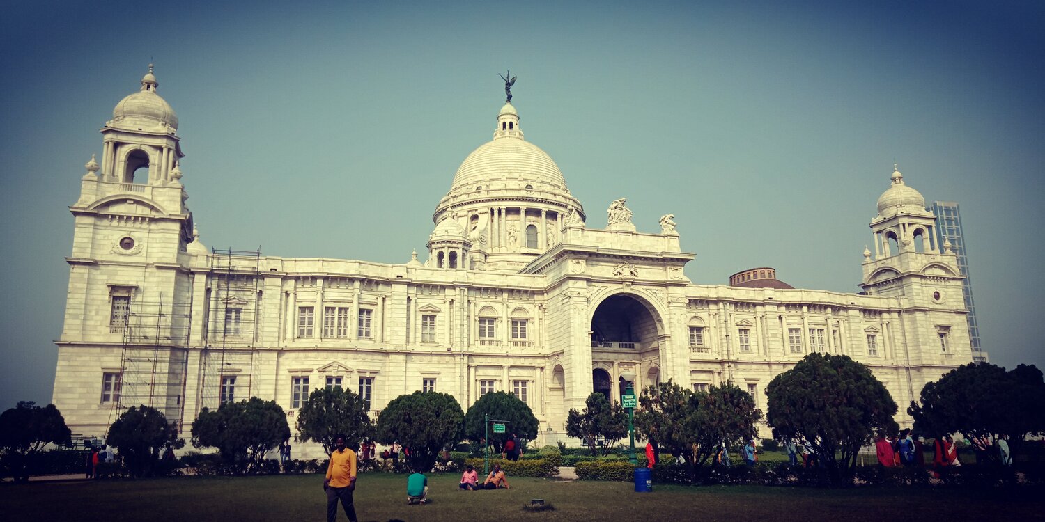 Queen's way Victoria Memorial Hall