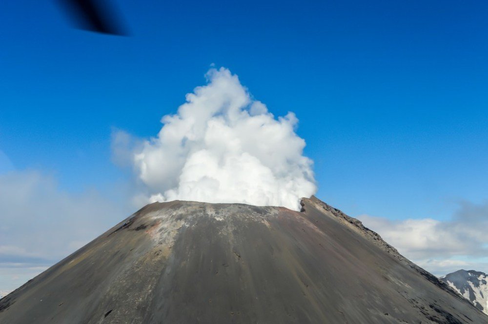 Кратер Карымского вулкана.
