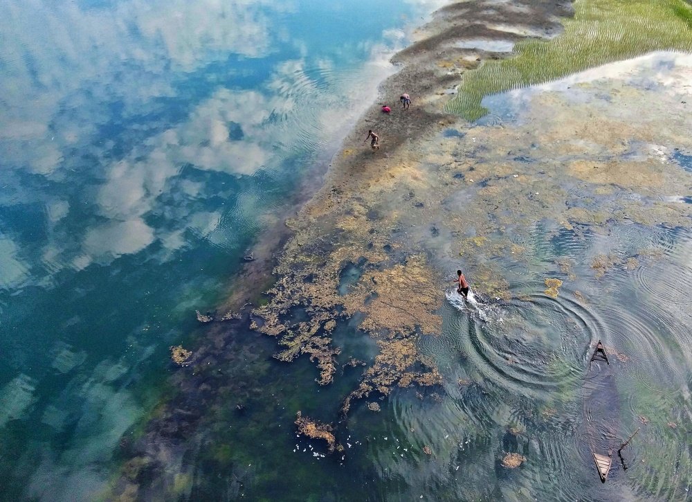 Photograph by Hasan Mahad