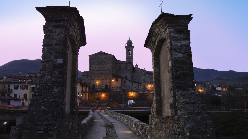 Bobbio (Piacenza) vista dal vecchio Ponte "Gobbo"