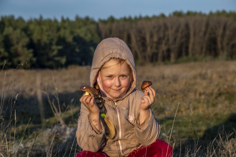 Юная помощница!