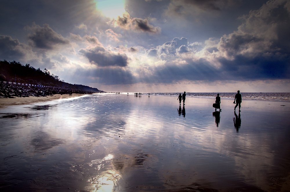 MORNING WALK ON BEACH