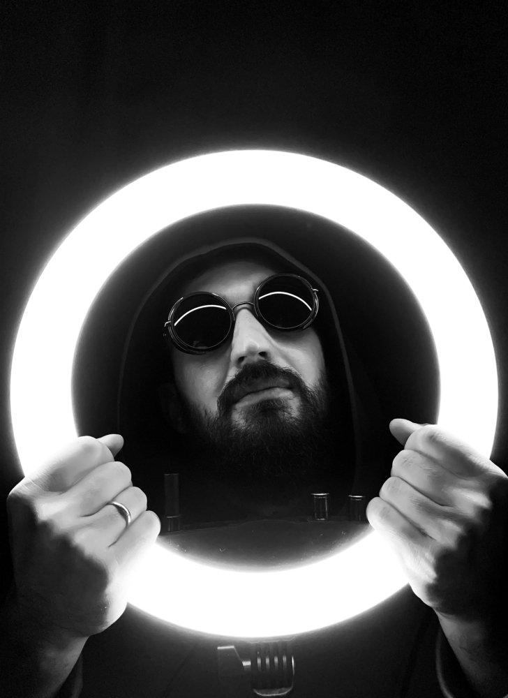 Фотография автора Андрей Болотин