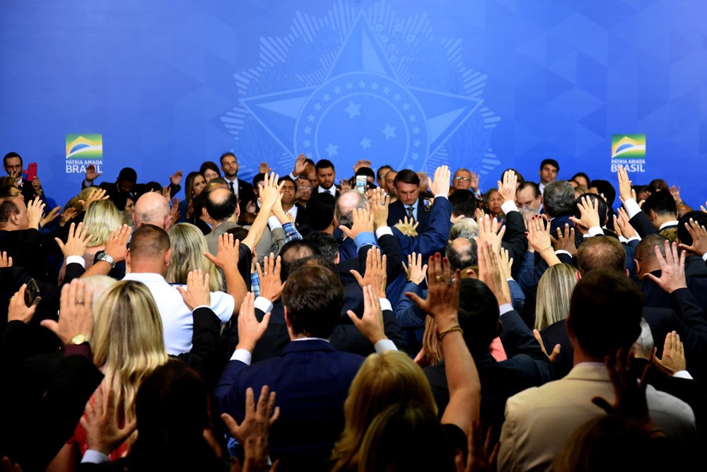 Bolsonaro in act with evangelical churches