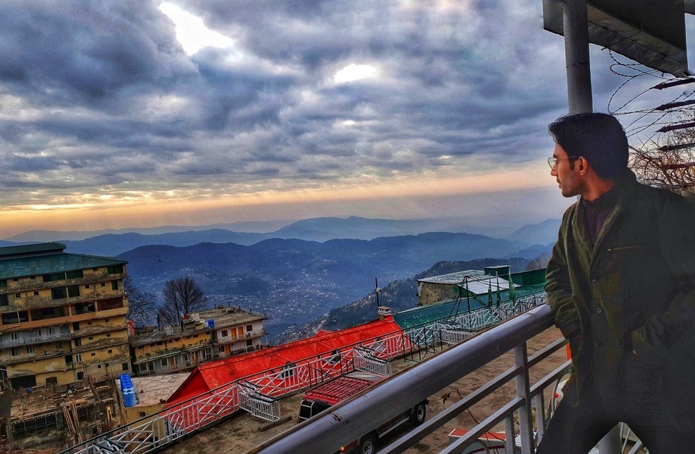 Keep your eye over the horizon