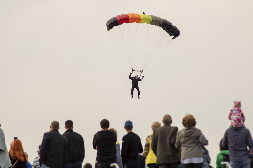 парашютист