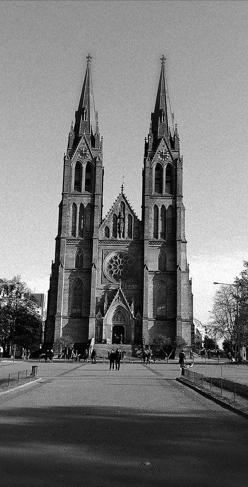 Тени в городе