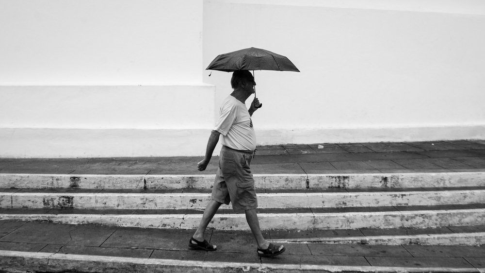 O Homem com Guarda-chuva