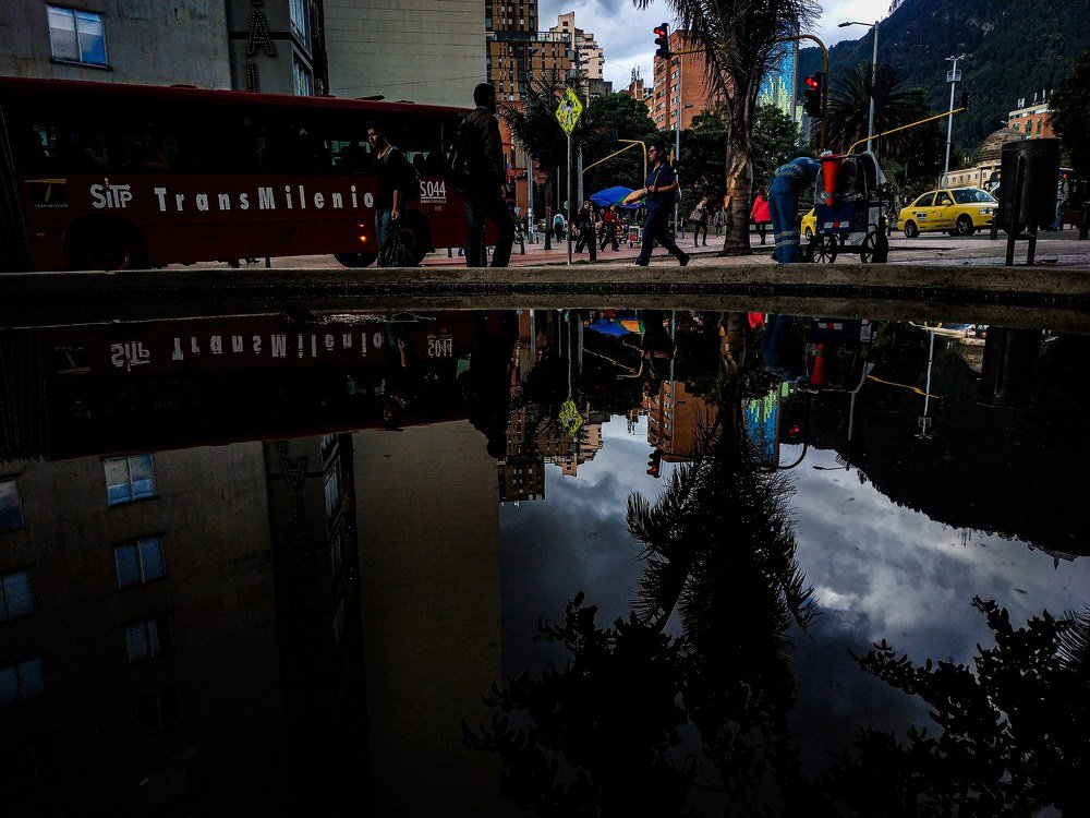 Dimensión en el espejo