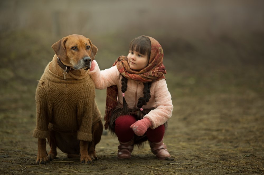 девочка с собакой