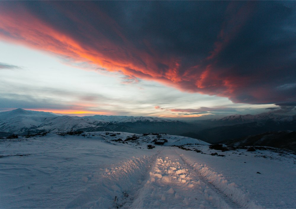 Photograph by Hakob Kalashyan