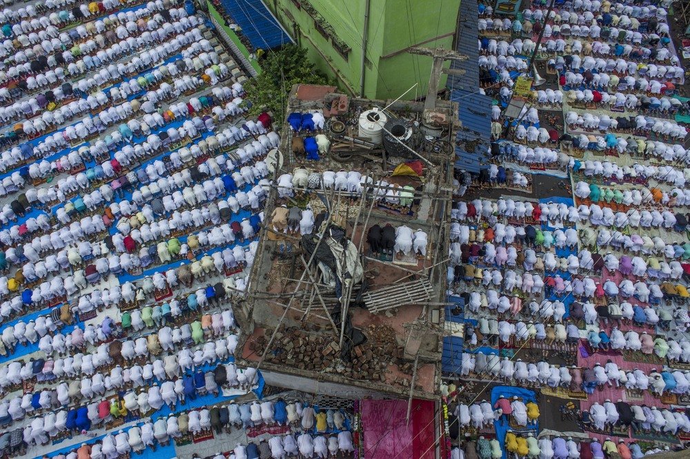 Photograph by Suvajit Mukherjee