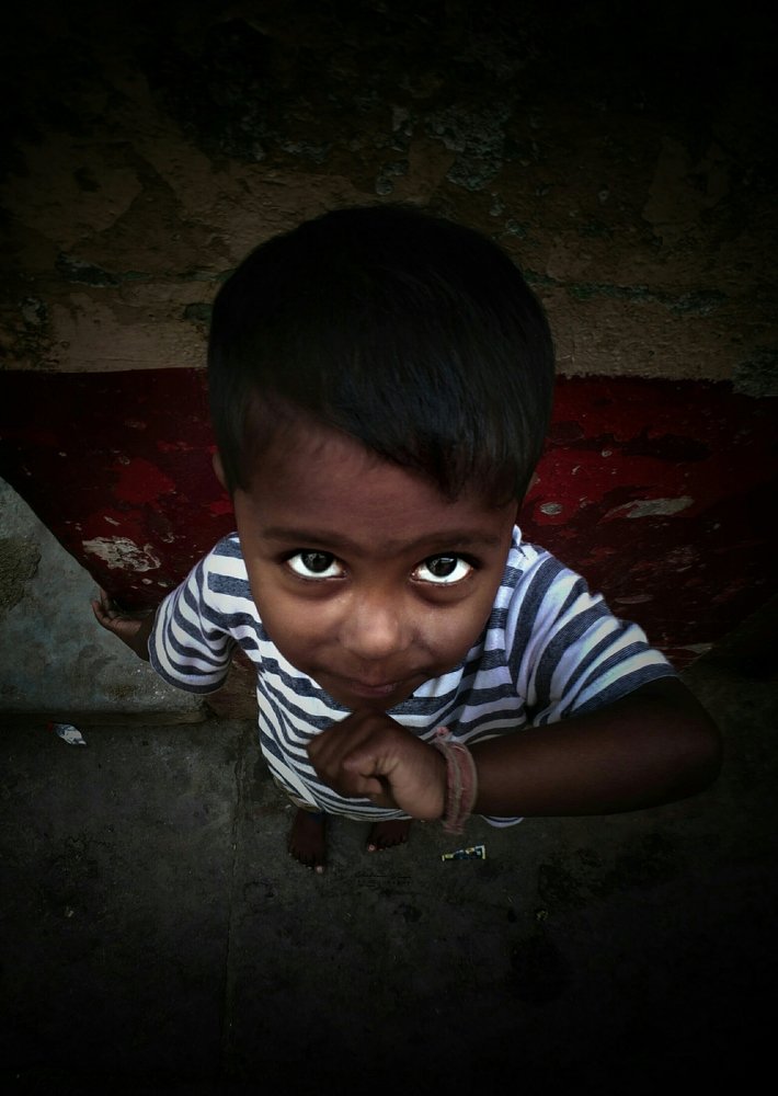 Just look into my eyes....