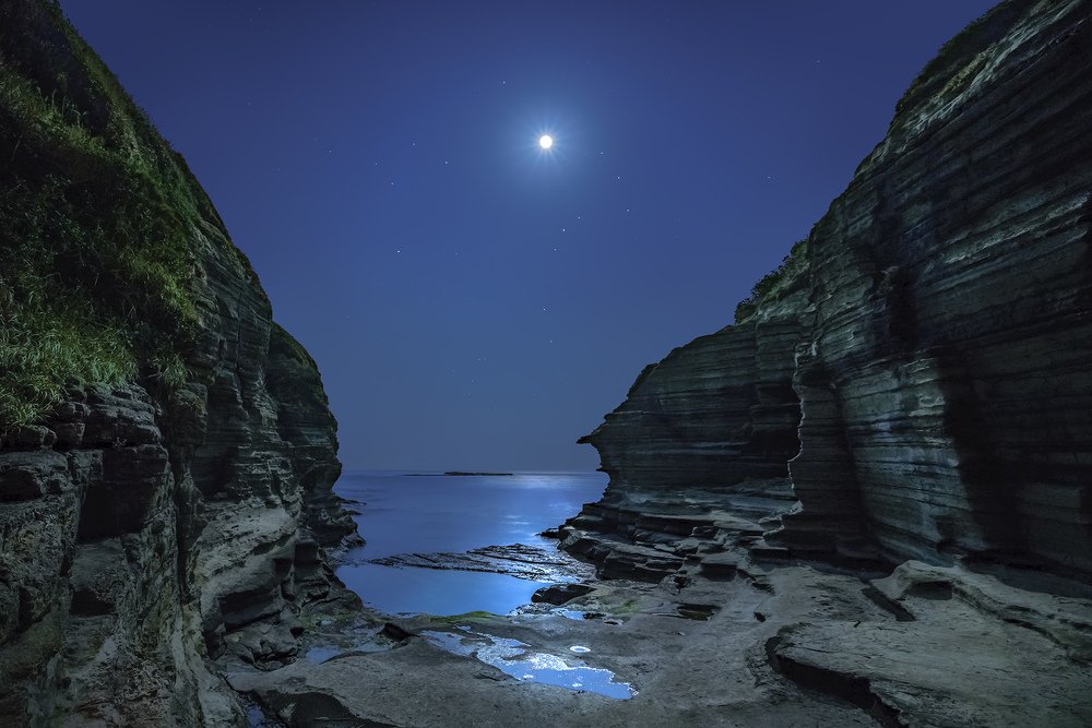 Photograph by Yabuzaki Jiro