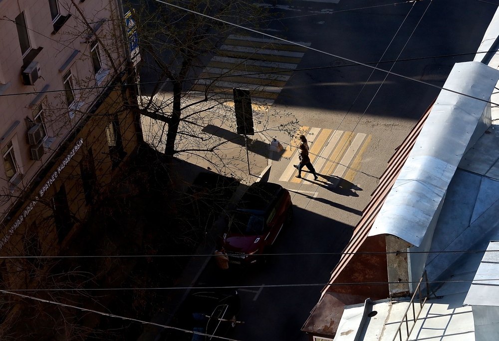 на ярком солнце