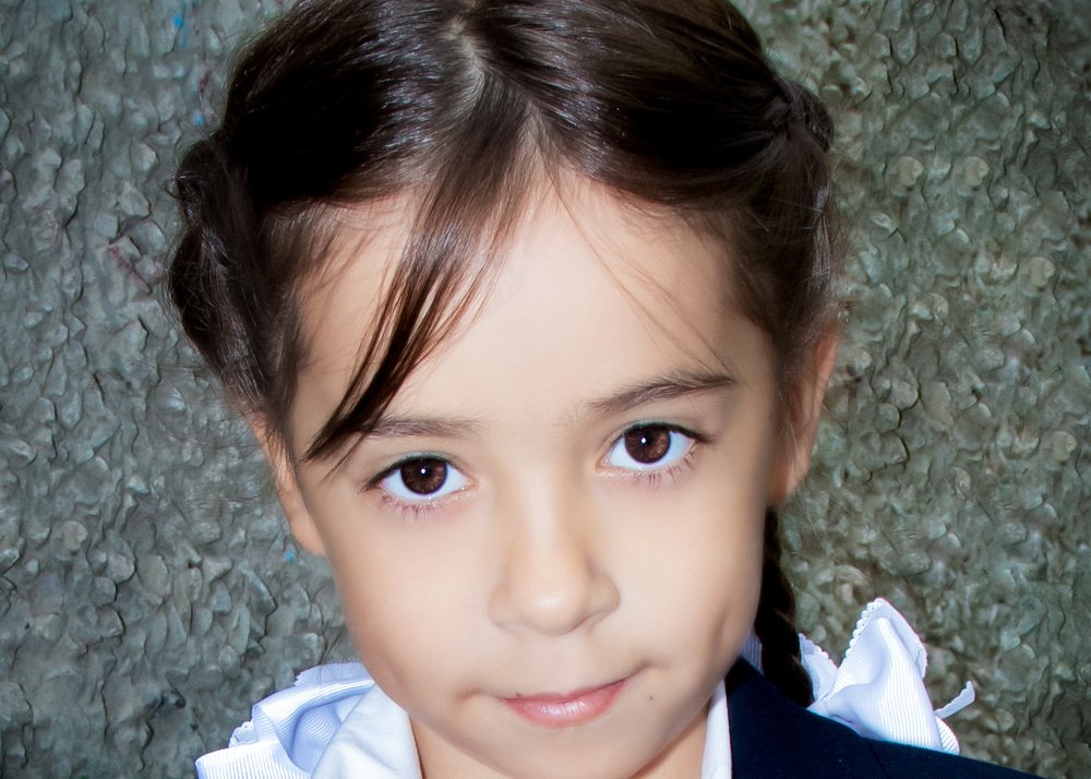 Первоклассница.