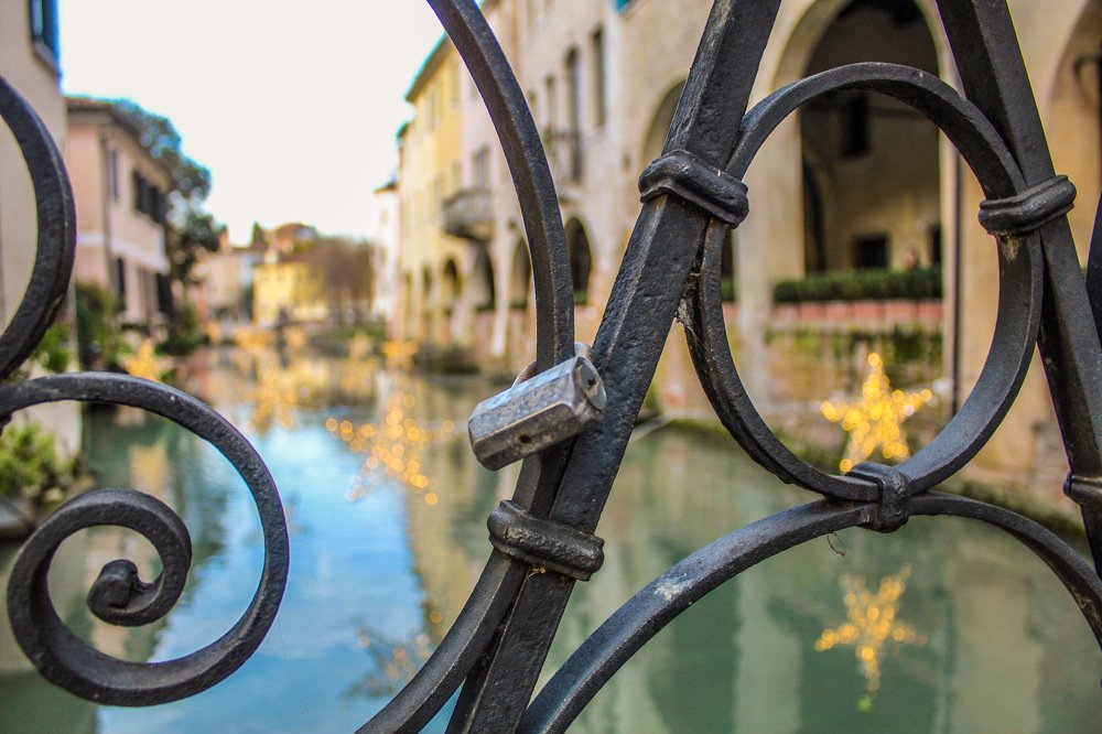 Photograph by Mauro Schievano