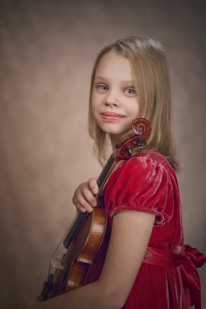 А сегодня она- звезда скрипки!