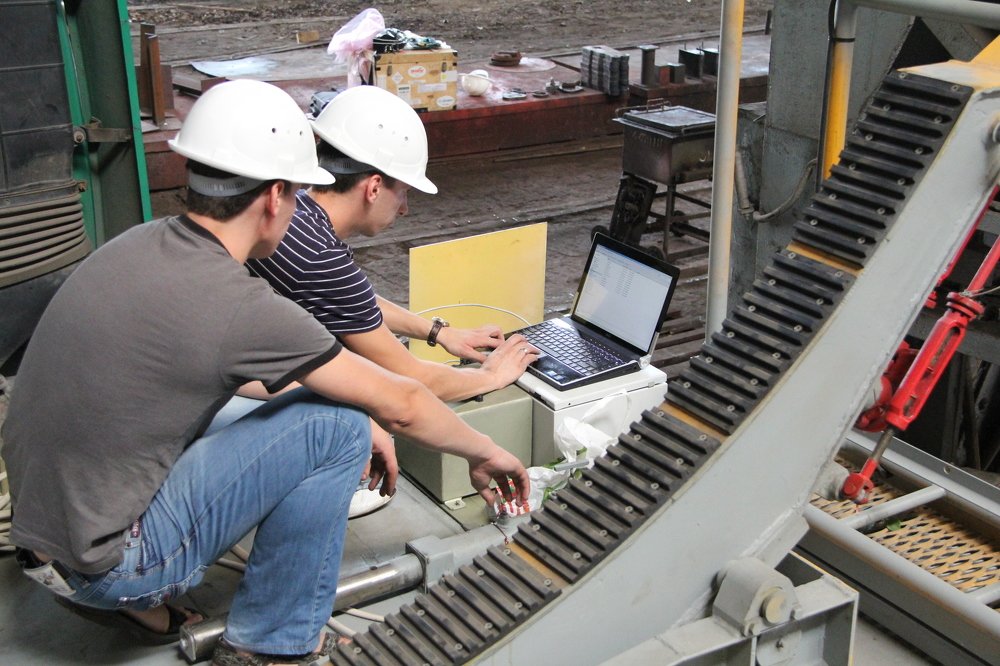 Конструкторы в цеху