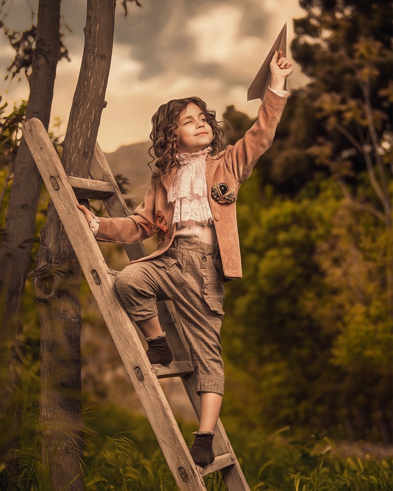 Photograph by Amir Hesabi