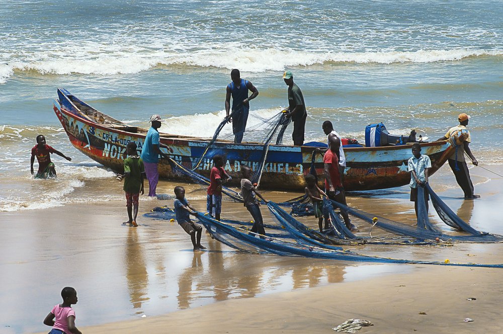 Fishermen and their children