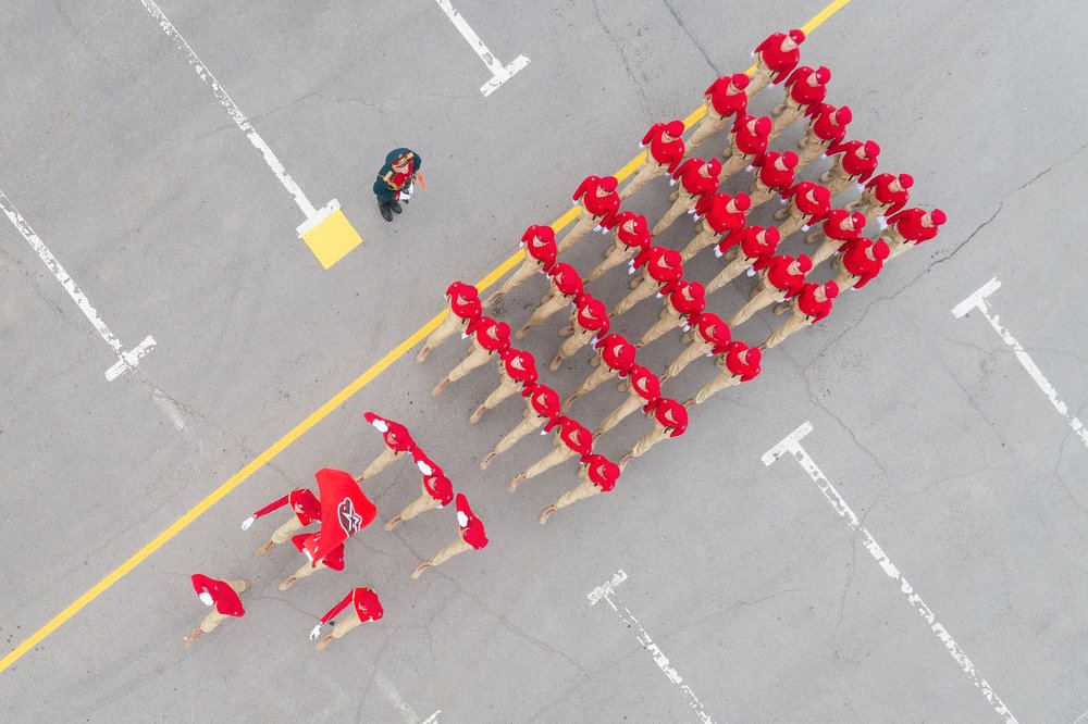 Молодая гвардия на репетиции военного парада