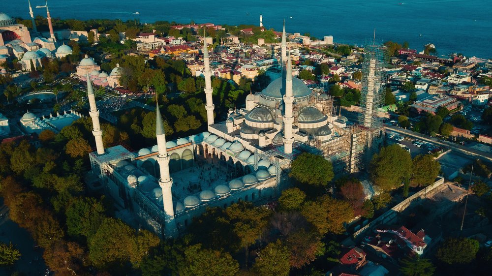 Photograph by Ivan Parusidi