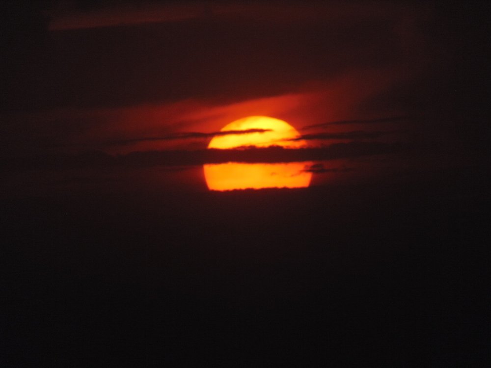 The Yellow Ball of Bleeding Radiation