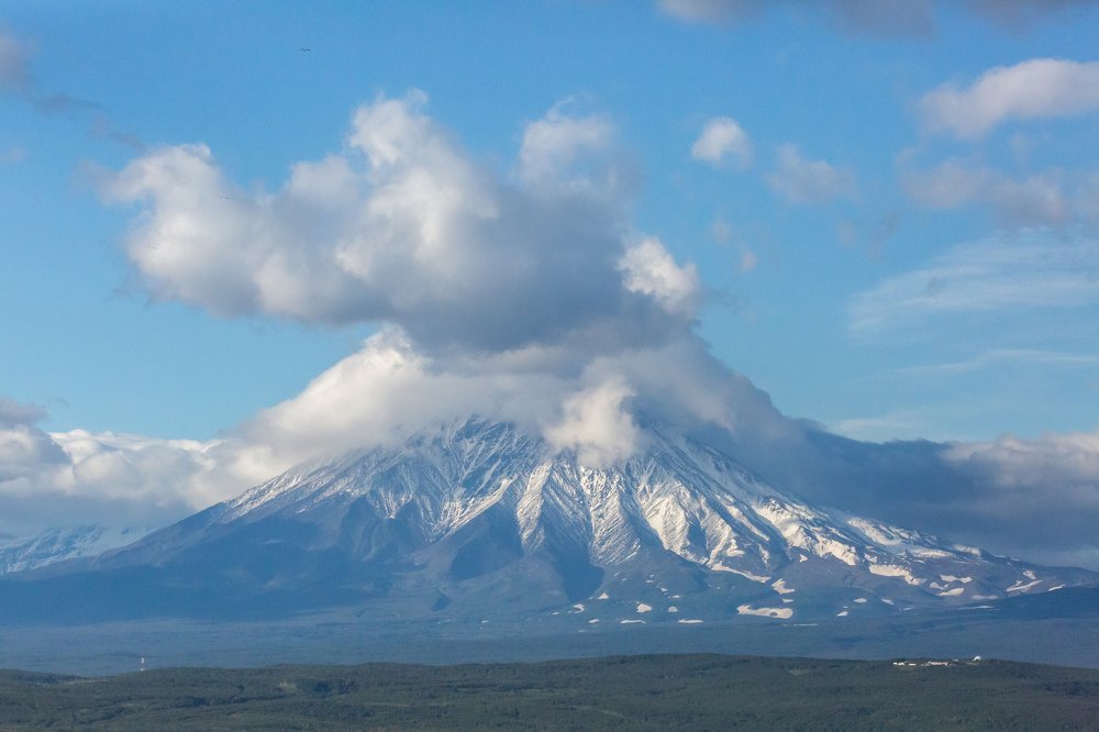 Вулкан Корякский, Петропавловск-Камчатский