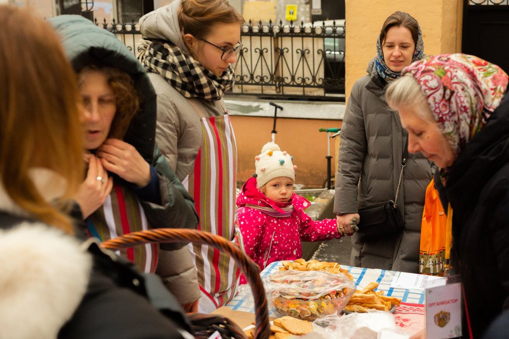 Благотворительная ярмарка в Хохлах