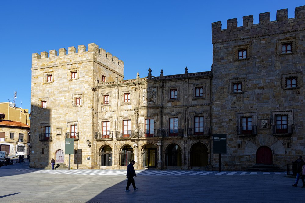 Photograph by Luis Rodriguez