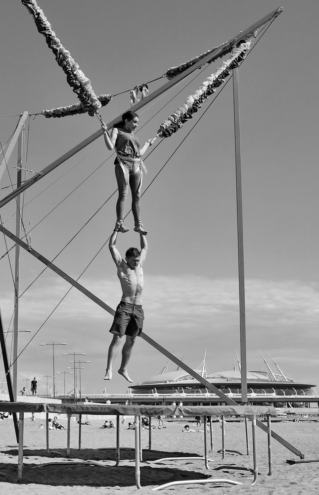 Вдвоем веселей