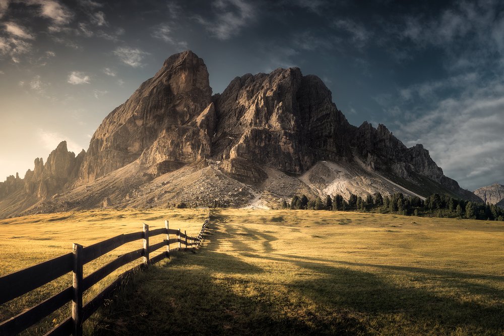 Photograph by Jakub Perlikowski