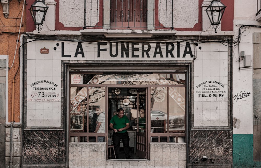 La funeraria
